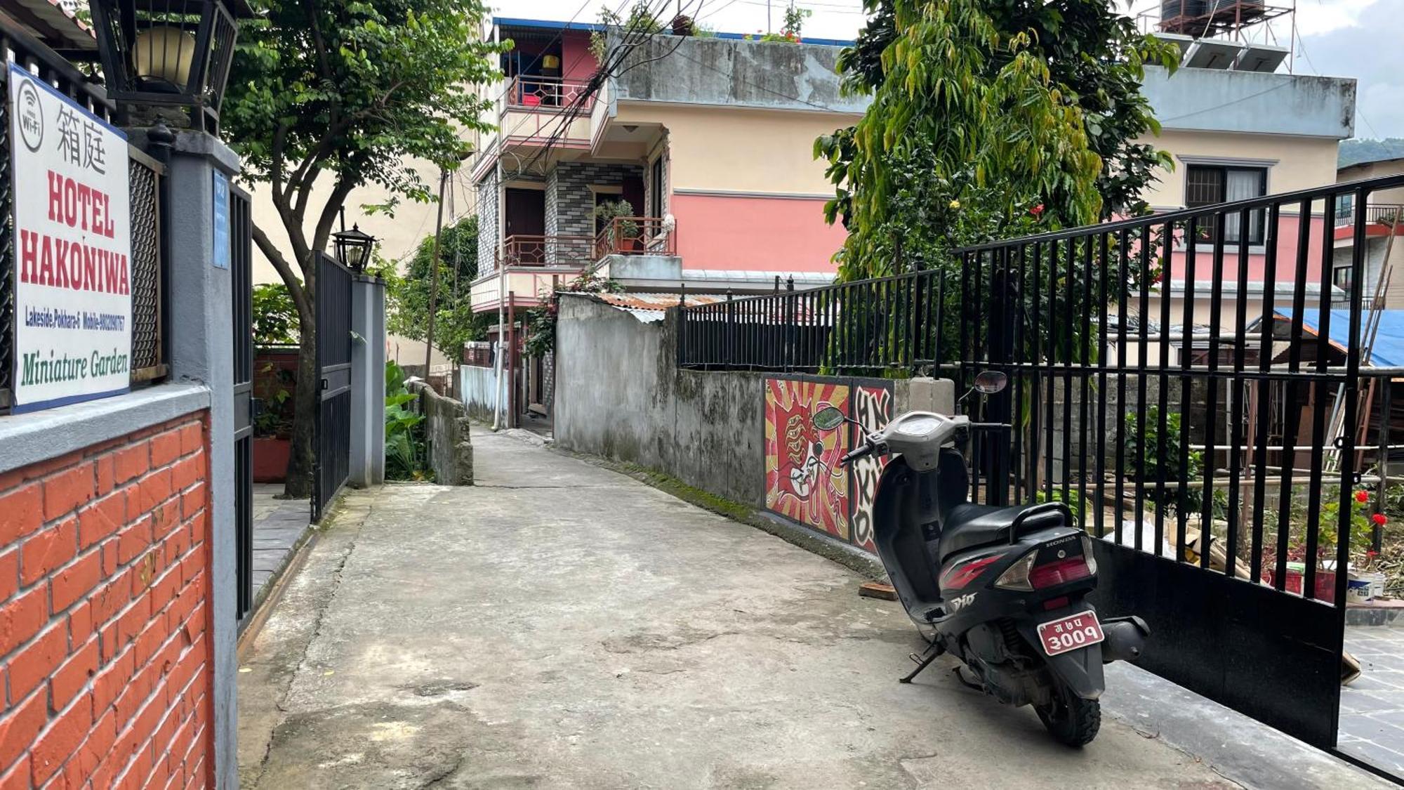 Hotel Hakoniwa Pokhara Buitenkant foto