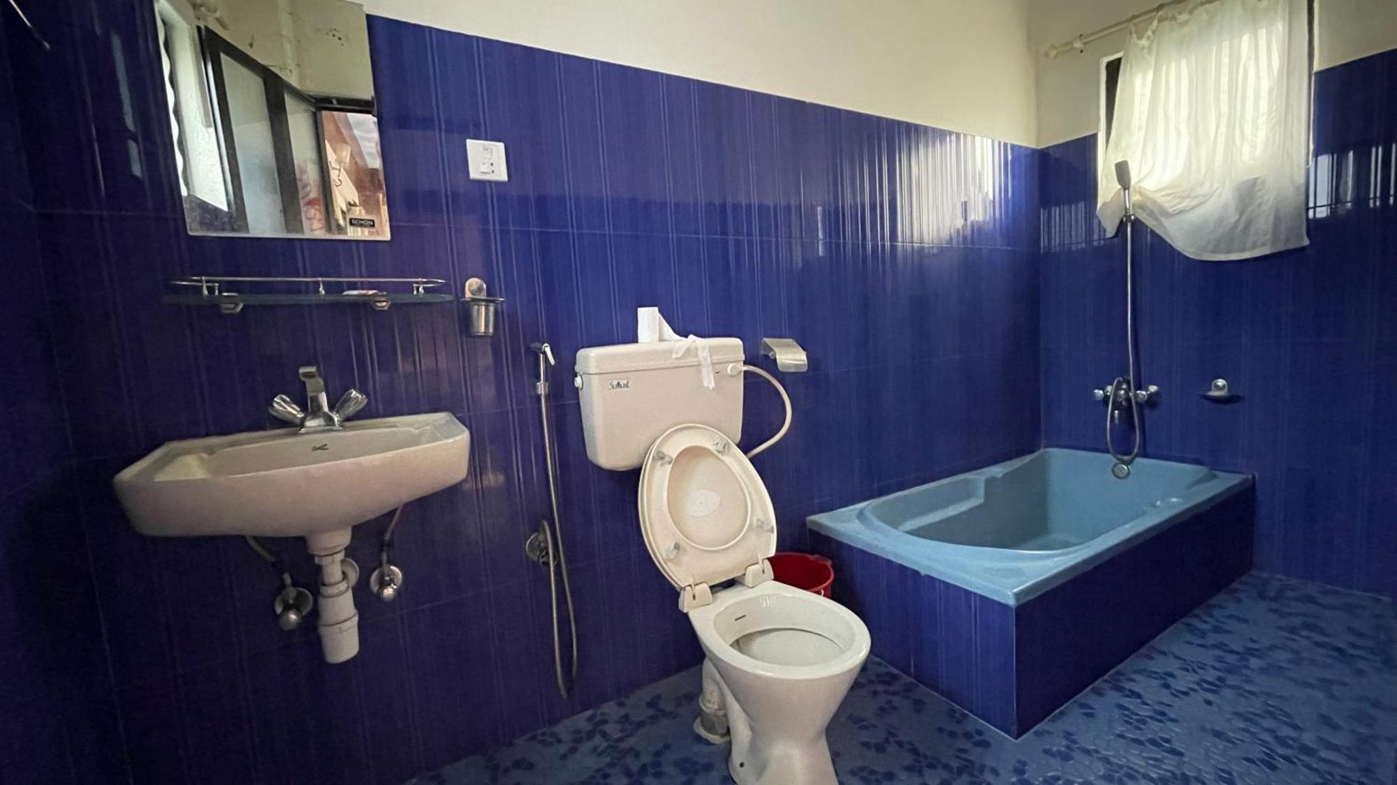 Hotel Hakoniwa Pokhara Buitenkant foto