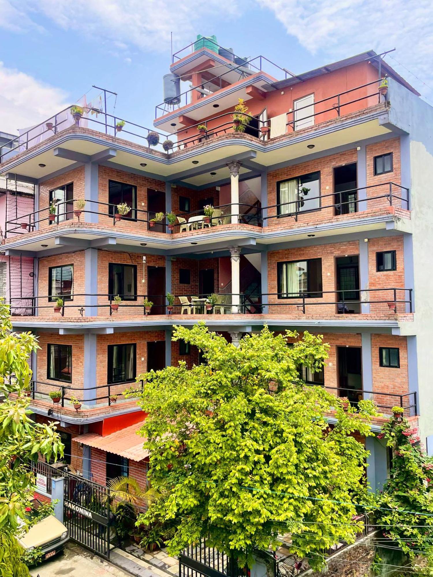 Hotel Hakoniwa Pokhara Buitenkant foto