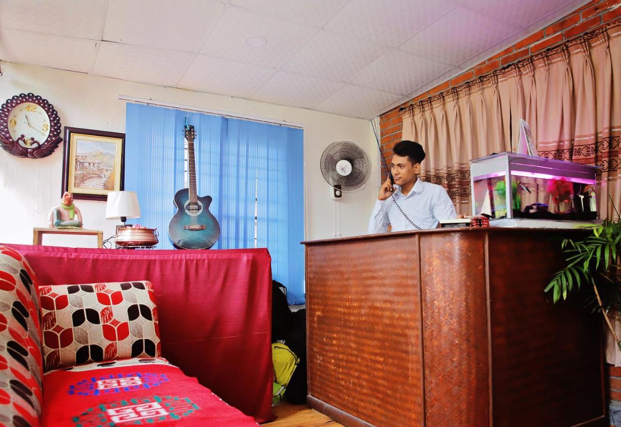 Hotel Hakoniwa Pokhara Buitenkant foto